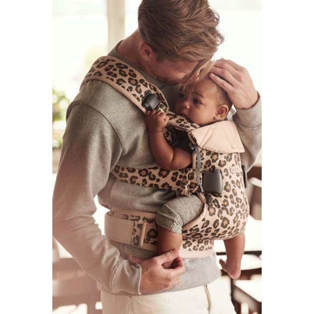 Nešioklė BabyBjorn ONE BEIGE/LEOPARD COTTON