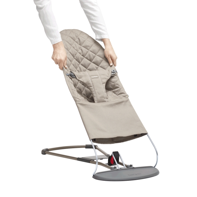 Pakaitinis audinys gultukui BabyBjorn SAND GREY