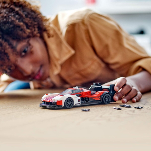 Žaislinė mašinėlė Lego Speed Champions Porsche 963